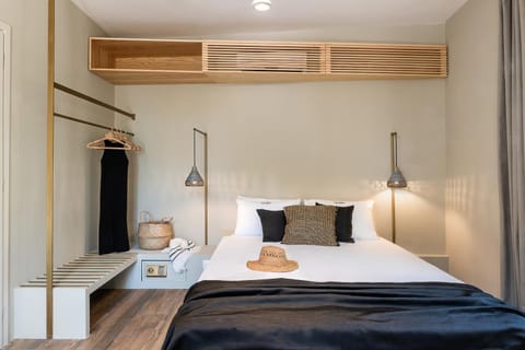 Bed, Photo of the whole room, Bedroom, wardrobe