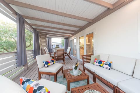 Balcony/Terrace, Seating area, Inner courtyard view