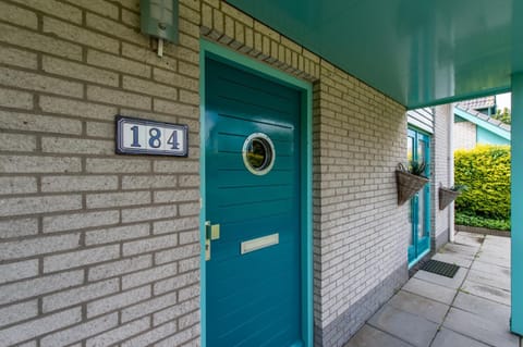 Facade/entrance, Property logo or sign