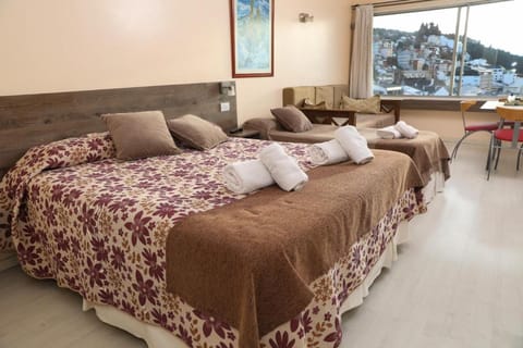 Bed, Living room, Photo of the whole room, Seating area, Bedroom, towels