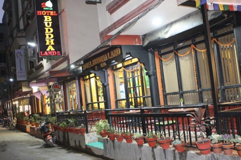 Property building, Facade/entrance