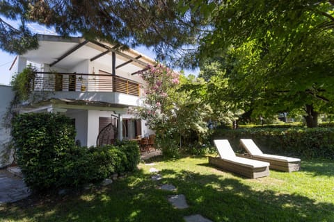 Lovely Villa 3 min from the beach House in Chaniotis