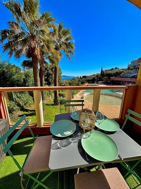 Rousseau Apartment hotel in Mandelieu-La Napoule