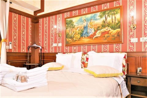Bed, Photo of the whole room, Bedroom