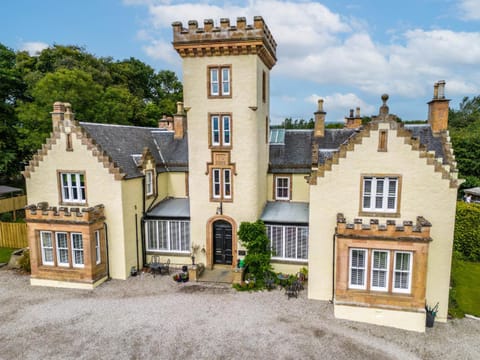 The ‘Servants Quarters@Delny House’ Apartment in Scotland
