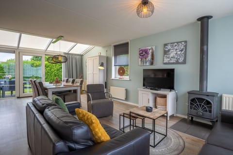 View (from property/room), View (from property/room), Living room, Seating area