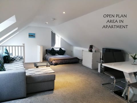 Living room, Dining area, Bedroom