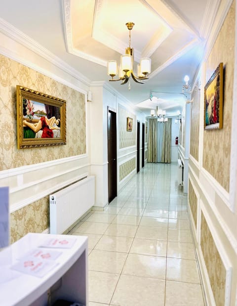 Day, Lobby or reception, Seating area, Location
