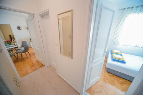 City In Apartment Apartment in Dobrota