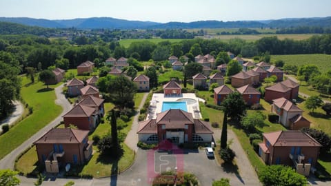 Bird's eye view, Swimming pool