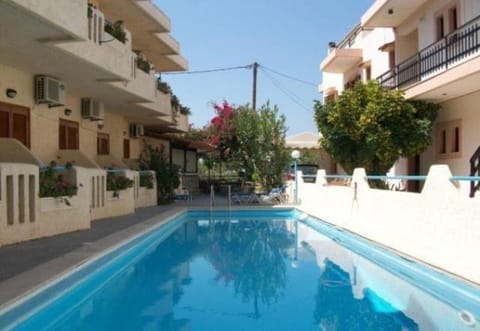 Day, Garden, Balcony/Terrace, Pool view, Swimming pool, Swimming pool