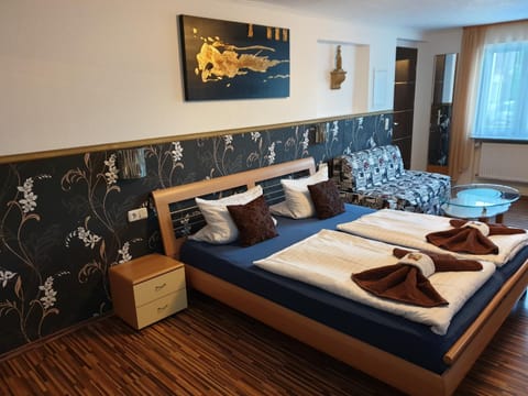 Bed, Photo of the whole room