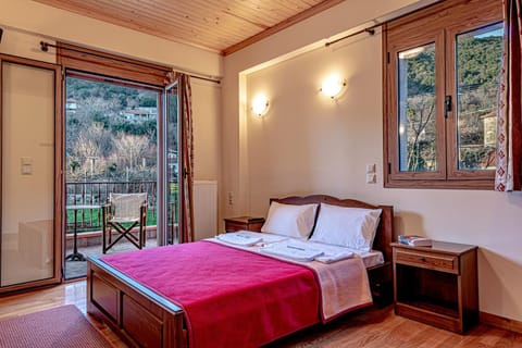 Bed, View (from property/room), Balcony/Terrace, Bedroom, towels