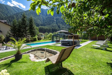 Patio, Summer, Garden, Garden, Pool view, Swimming pool, Sports