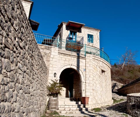 Facade/entrance, Facade/entrance
