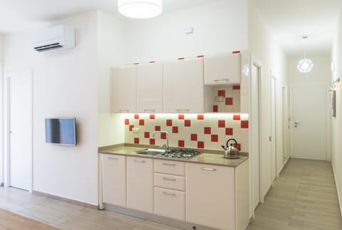 Kitchen or kitchenette, kitchen