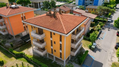 Property building, Bird's eye view