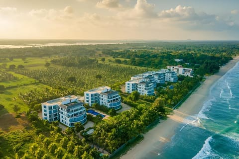 Property building, Day, Natural landscape, Bird's eye view, Garden, Beach, Beach, Sea view, Swimming pool