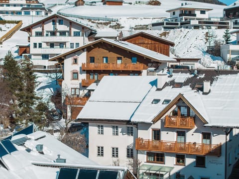 Hotel Appartement Platzergasse Apartment hotel in Serfaus