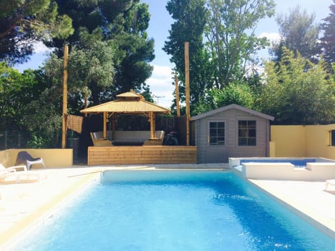 Pool view, Swimming pool, sunbed
