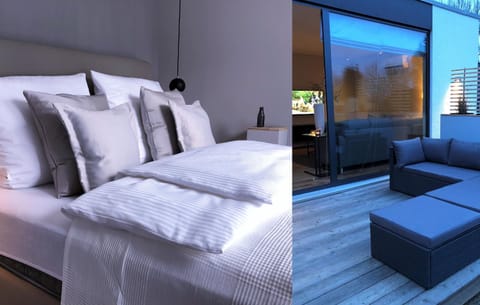 Property building, Bed, TV and multimedia, Balcony/Terrace, Decorative detail