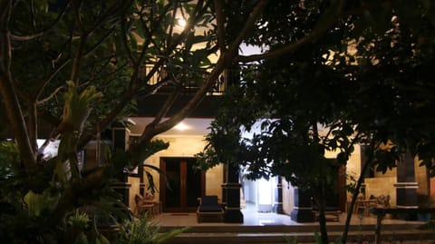 Property building, Facade/entrance, Night, Garden, Garden view