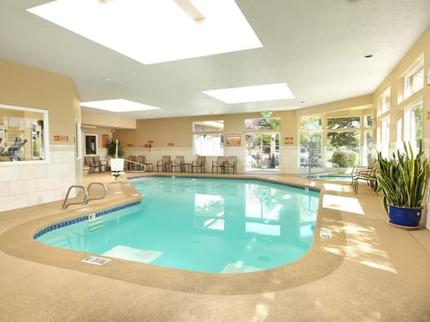 Hot Tub, Sauna, Swimming pool