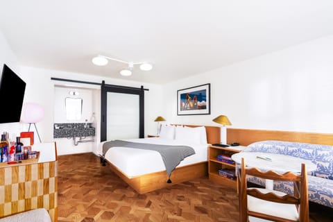 Seating area, Bedroom