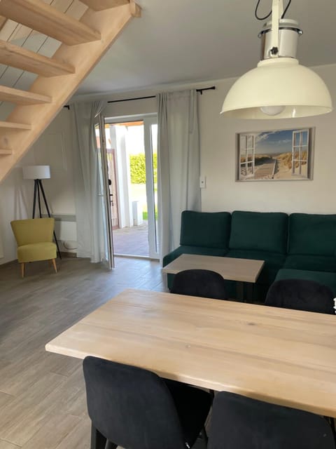 Apatramenty Gaga Dębki Apartment in Pomeranian Voivodeship