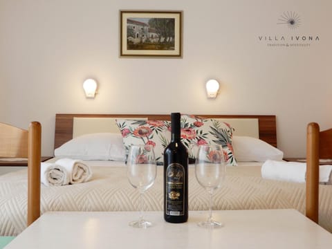 Bed, Logo/Certificate/Sign, Bedroom