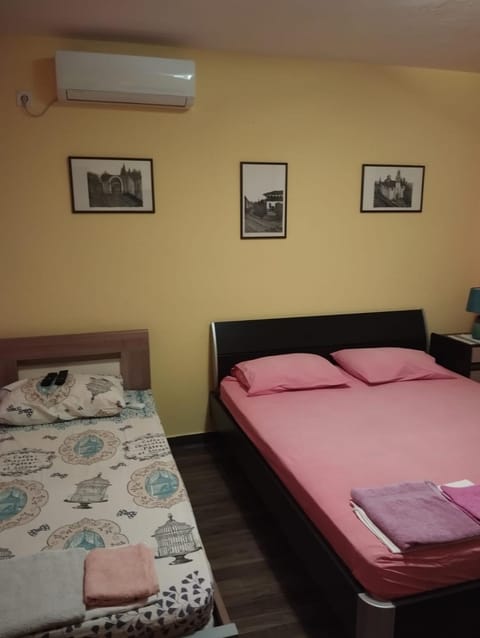 Guesthouse Bato Bed and Breakfast in Podgorica Municipality, Montenegro