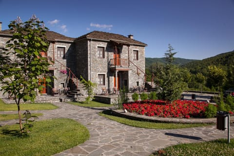 Facade/entrance, Garden