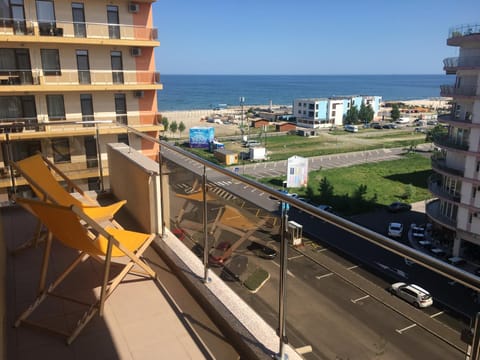 Day, Neighbourhood, Summer, Balcony/Terrace, Seating area, Beach, On site, Sea view