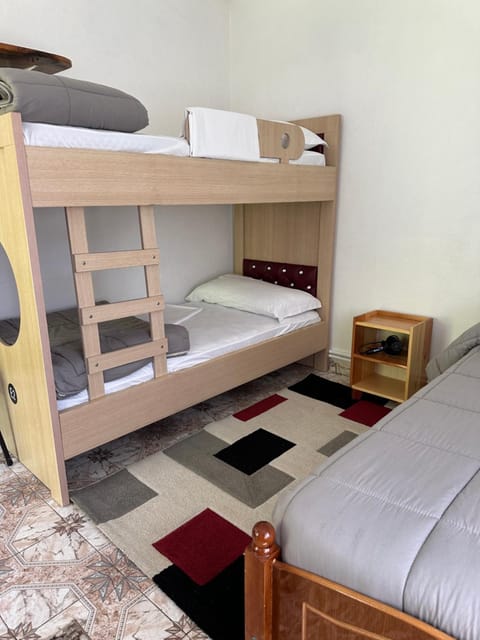 Bujtina Kometa Bed and Breakfast in Montenegro