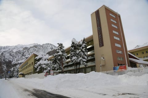 Property building, Winter, Mountain view