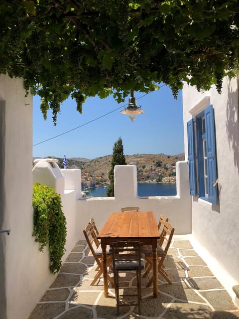 Patio, Balcony/Terrace, Mountain view, Sea view