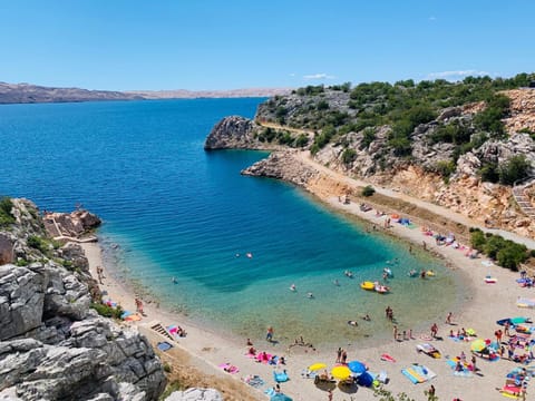 Beachfront apartments Carlo Apartment in Zadar County