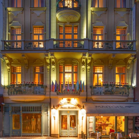 Facade/entrance, Sunset