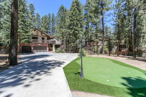 The Lodge at Snow Summit Home Nature lodge in Big Bear