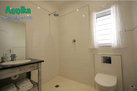 Annika Self-catering and B&B Bed and Breakfast in Stellenbosch