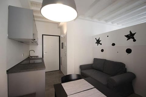 Piazza Trento 11 Apartment in Monza