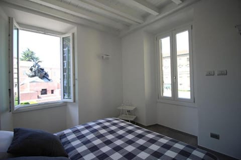 Piazza Trento 11 Apartment in Monza