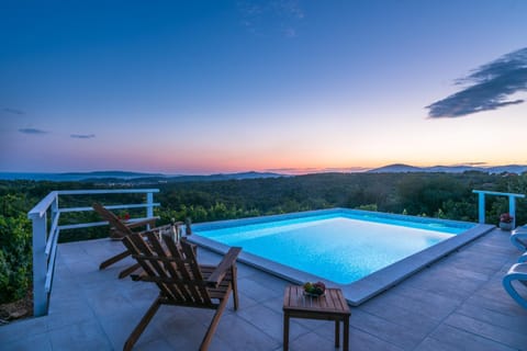 Garden view, Pool view, Sea view, Sunset