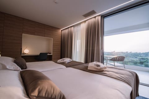 Bed, Sea view