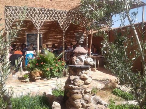 People, Decorative detail, Guests, group of guests, Family