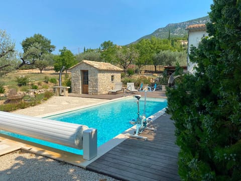 Pool view, Swimming pool, sunbed