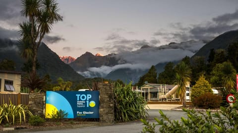 Property building, Natural landscape, Mountain view