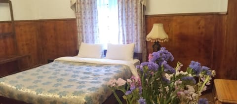 Toilet, Photo of the whole room, Bedroom