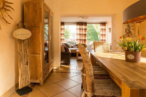 Altes Strandhus Casa Seestern Apartment in Scharbeutz