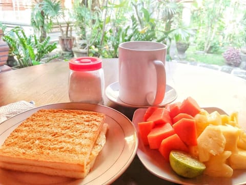 Yumi House Bed and Breakfast in Ubud